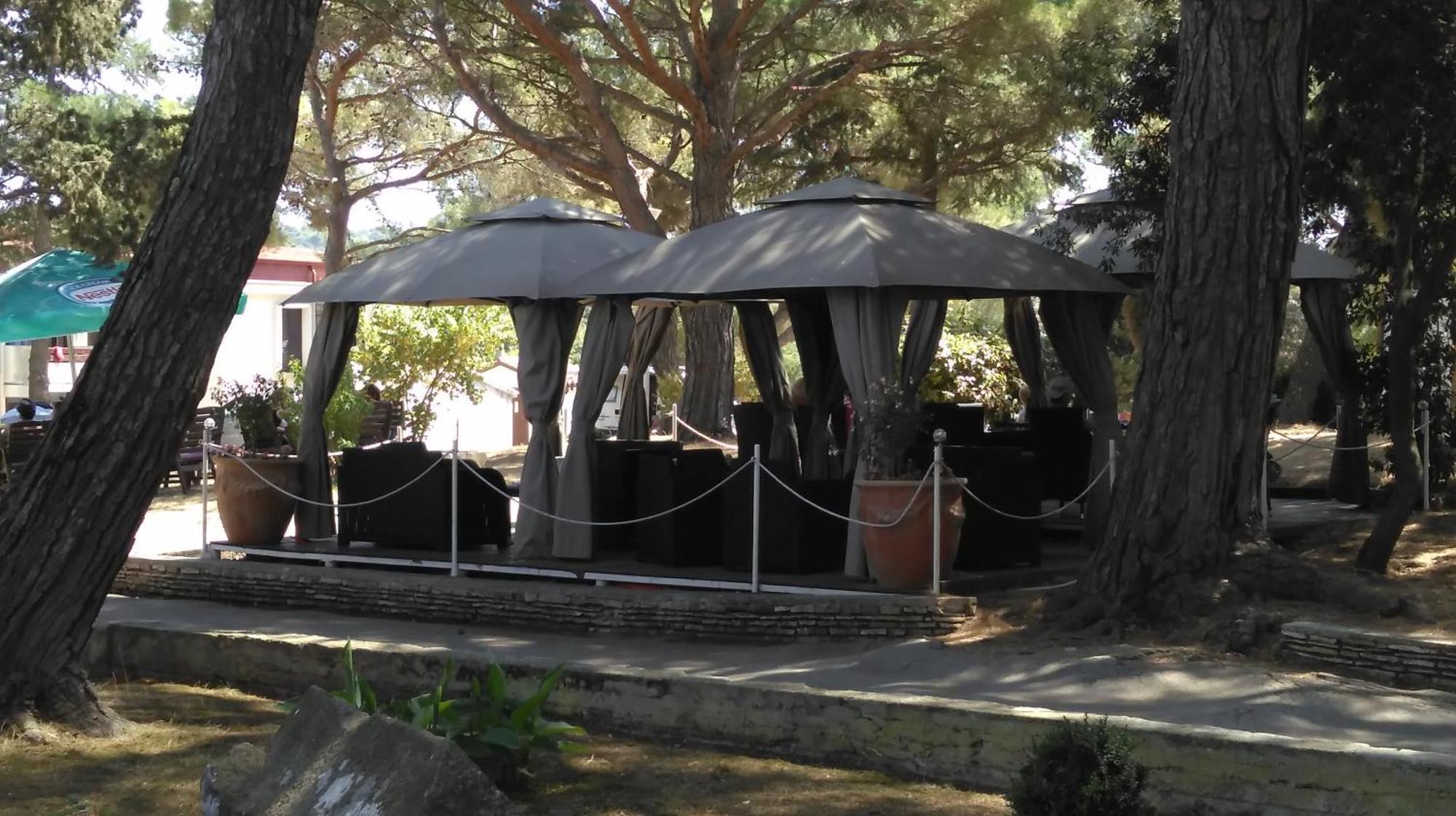 Mobile Home Cinzia Pula Exterior photo